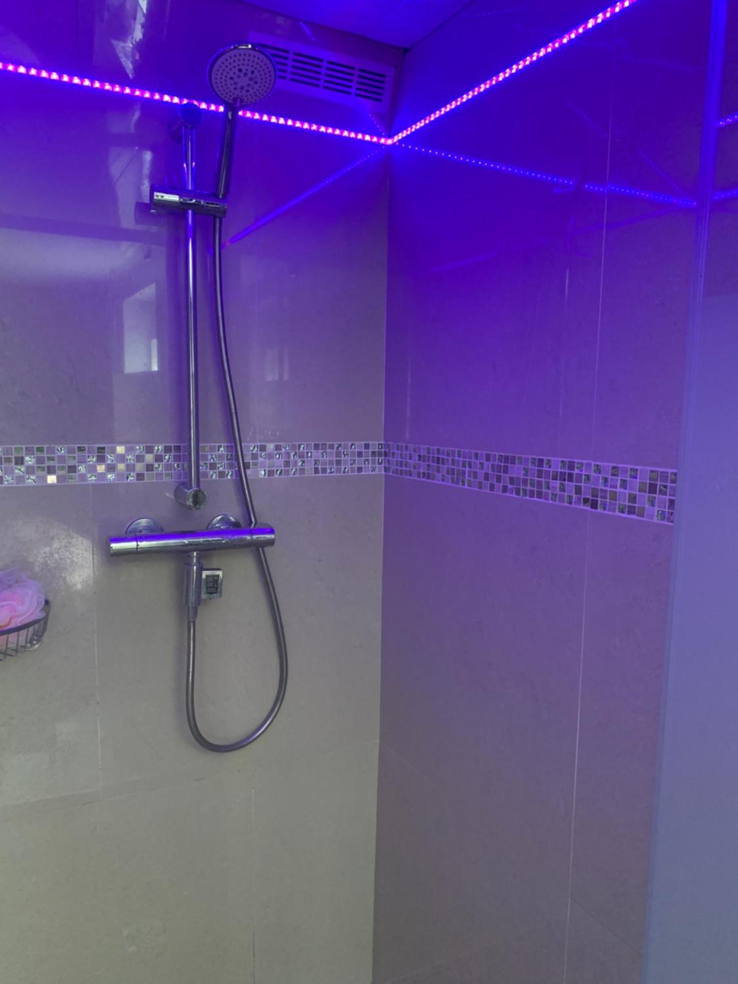 Suite Romantique Jacuzzi Gagny Bagian luar foto
